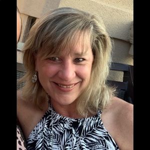 Meet your Posher, Robyn